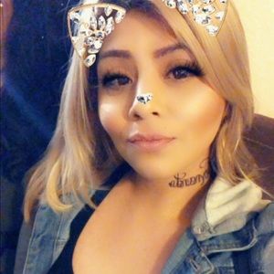 Meet your Posher, Veronica